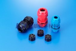 0613 KSS 多孔電纜固定頭(6孔) Multi-Hole Nylon Cable Gland (6 HOLES) NPT螺紋　※不附墊片及螺帽	